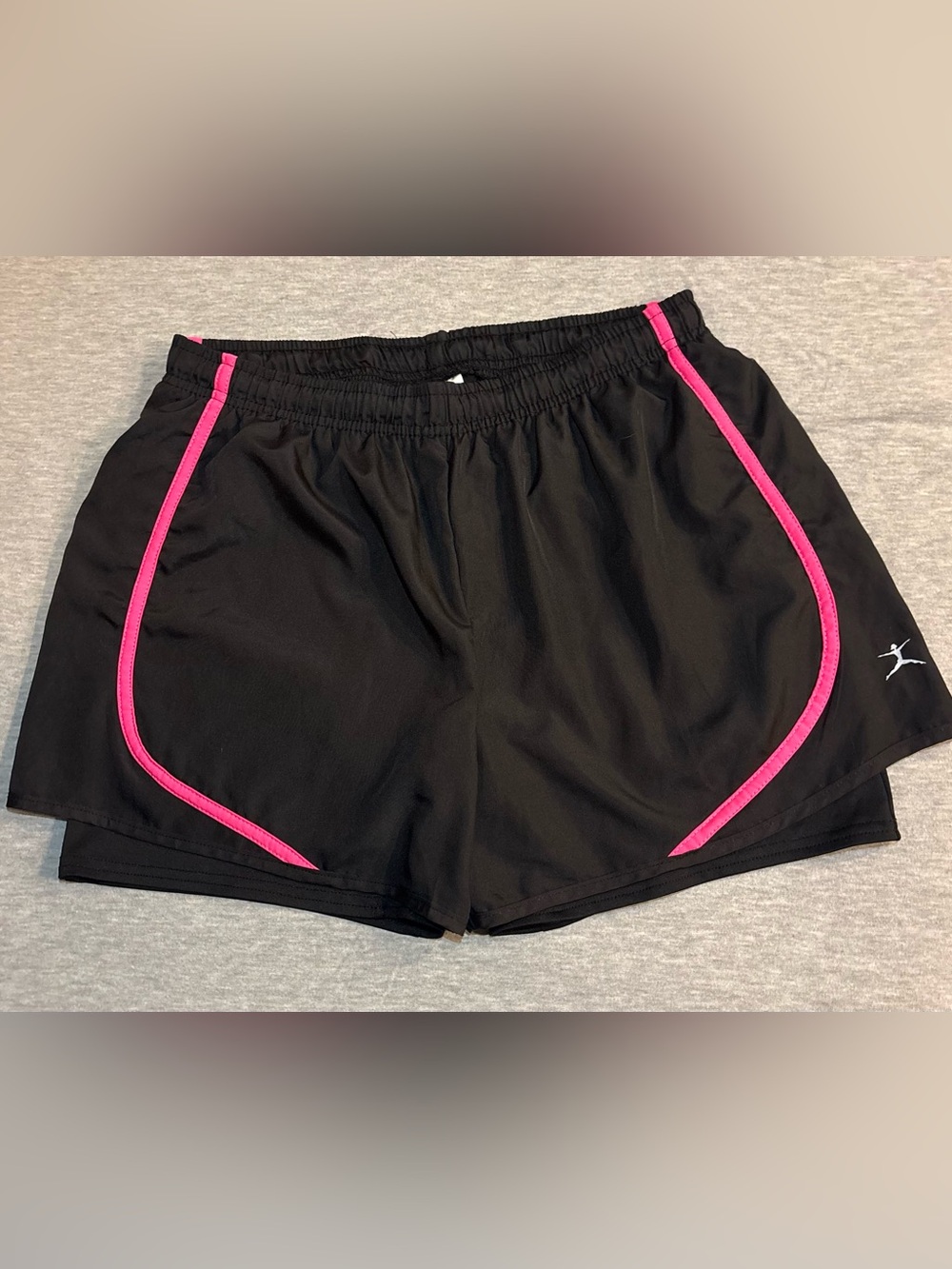 Danskin women Black Athletic Shorts with Hot Pink Piping large size
